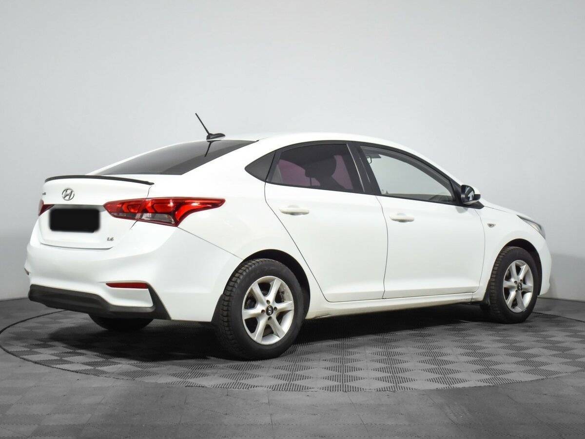 Купить Hyundai Solaris с пробегом. Фото: #4