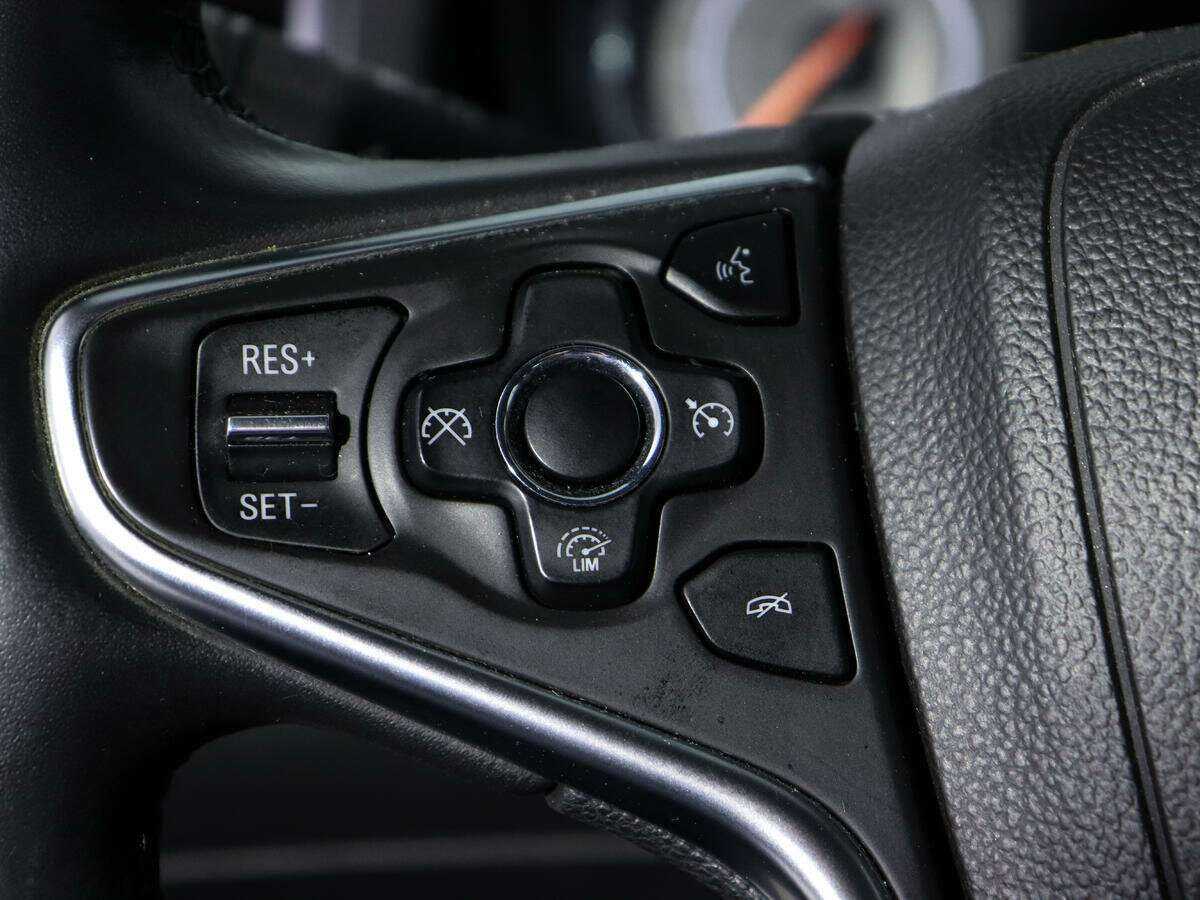 Купить Opel Insignia с пробегом. Фото: #13