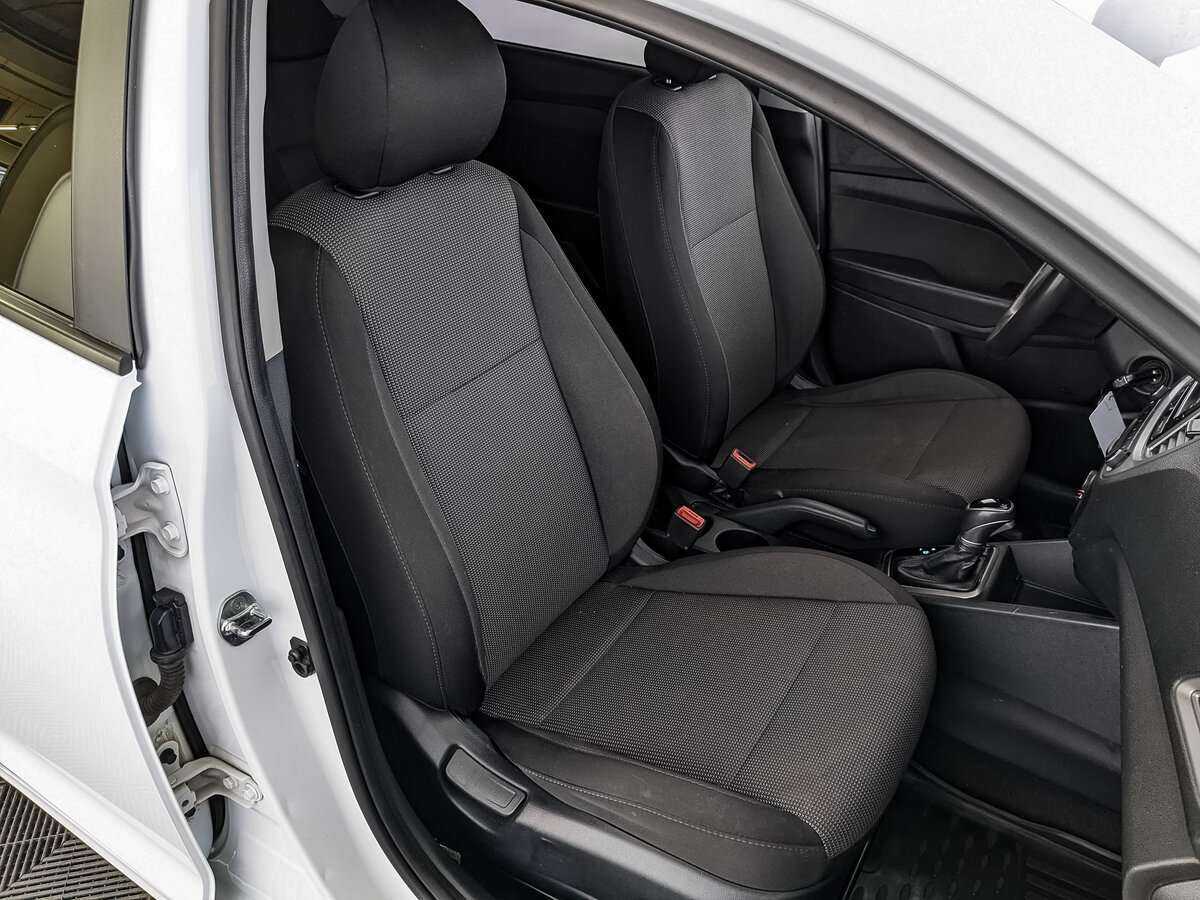 Купить Hyundai Solaris с пробегом. Фото: #19