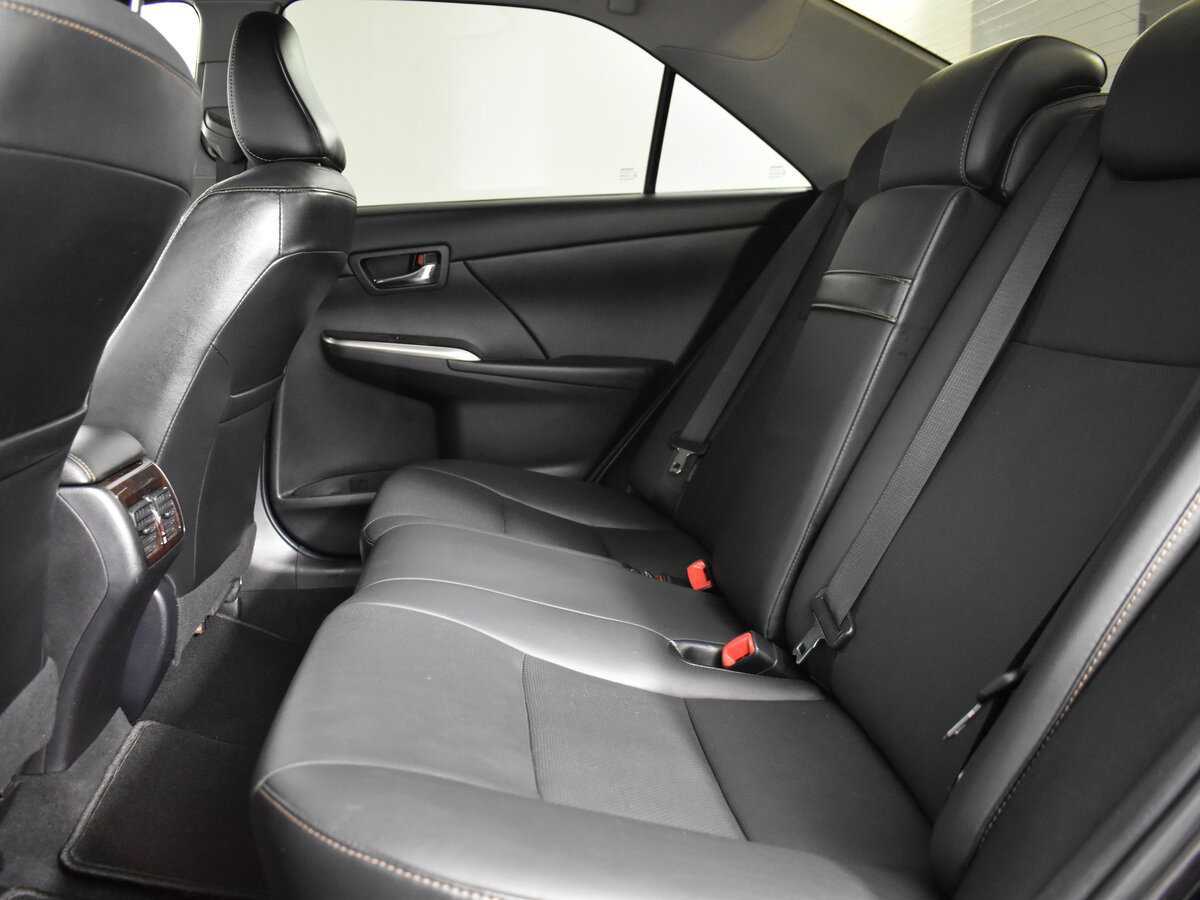 Купить Toyota Camry с пробегом. Фото: #6