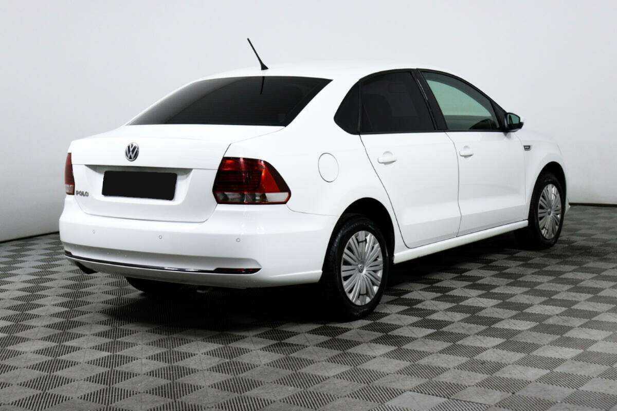 Купить Volkswagen Polo с пробегом. Фото: #4