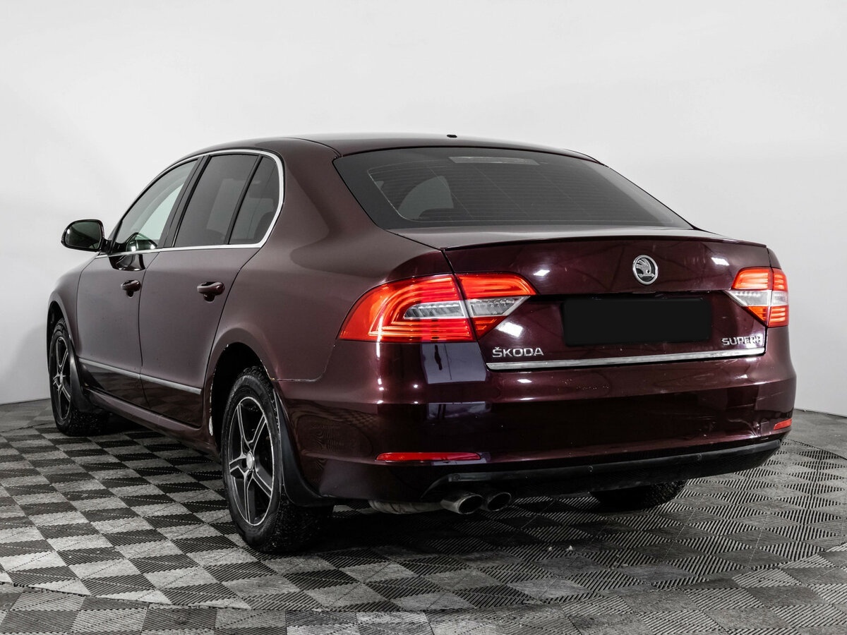 Купить Skoda Superb с пробегом. Фото: #5