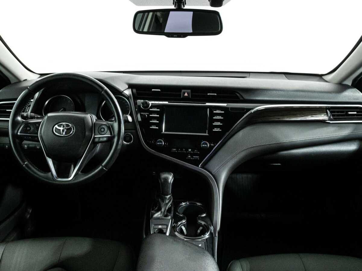 Купить Toyota Camry с пробегом. Фото: #10
