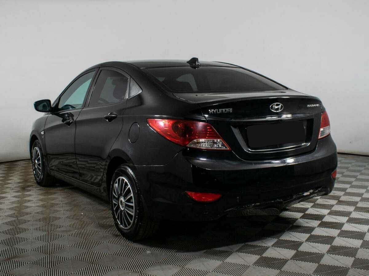 Купить Hyundai Solaris с пробегом. Фото: #6