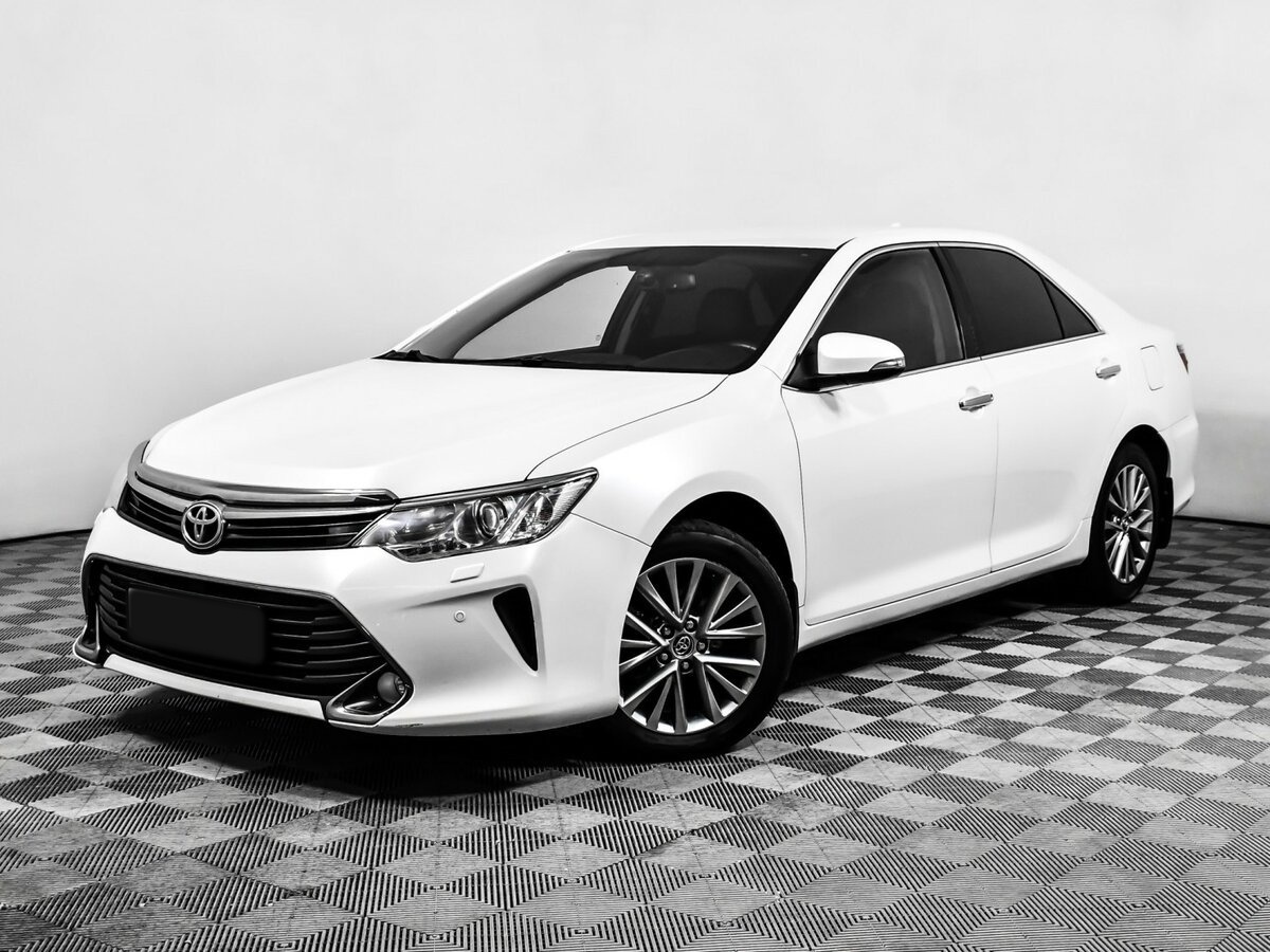 Купить Toyota Camry с пробегом. Посмотреть фото