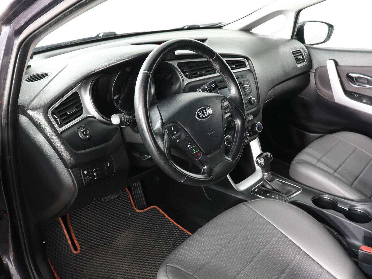Купить Kia Ceed с пробегом. Фото: #6