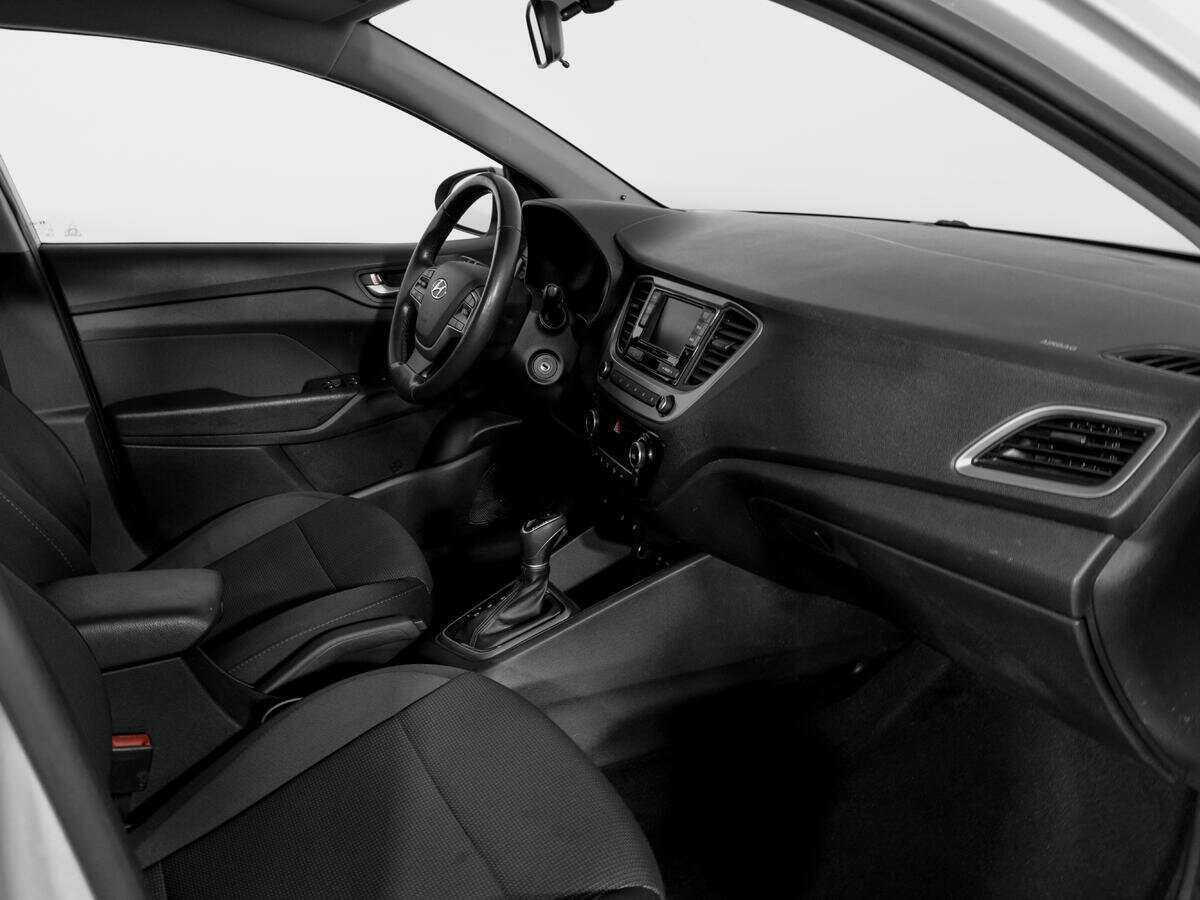 Купить Hyundai Solaris с пробегом. Фото: #8