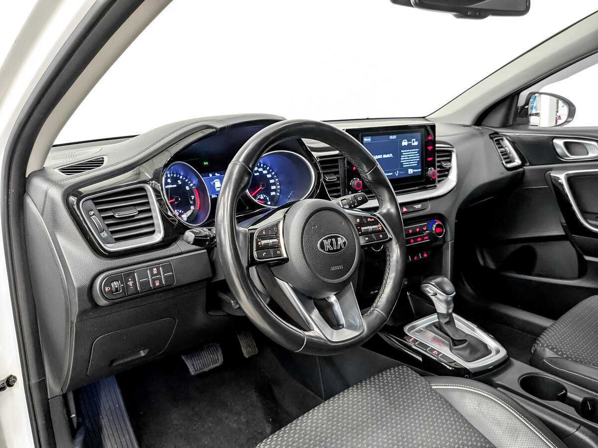 Купить Kia Ceed с пробегом. Фото: #16