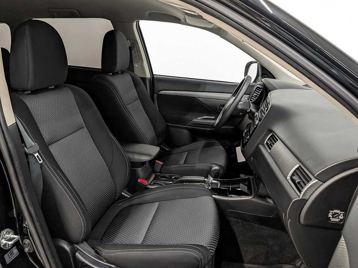 Купить Mitsubishi Outlander с пробегом. Фото: #22