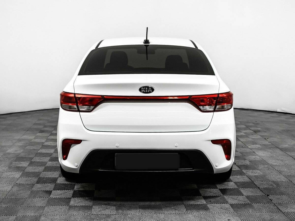 Купить Kia Rio с пробегом. Фото: #5