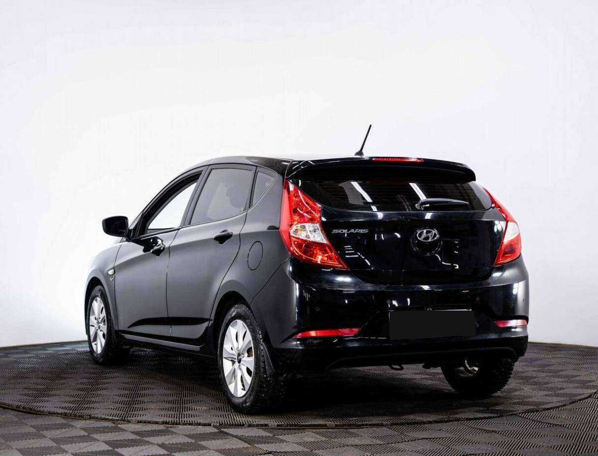 Купить Hyundai Solaris с пробегом. Фото: #3