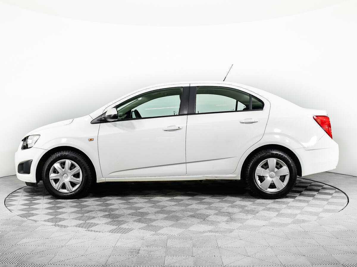 Купить Chevrolet Aveo с пробегом. Фото: #7