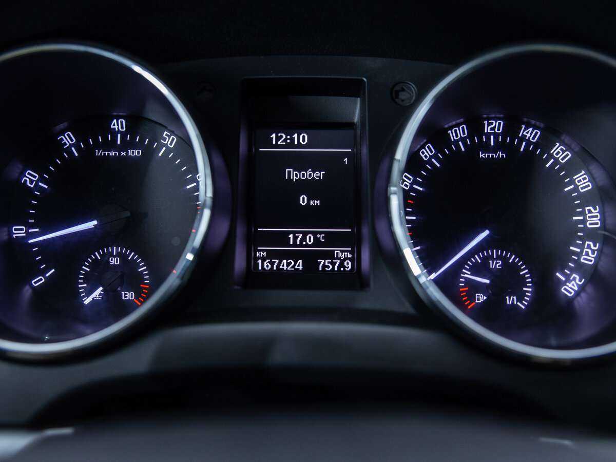 Купить Skoda Yeti с пробегом. Фото: #10