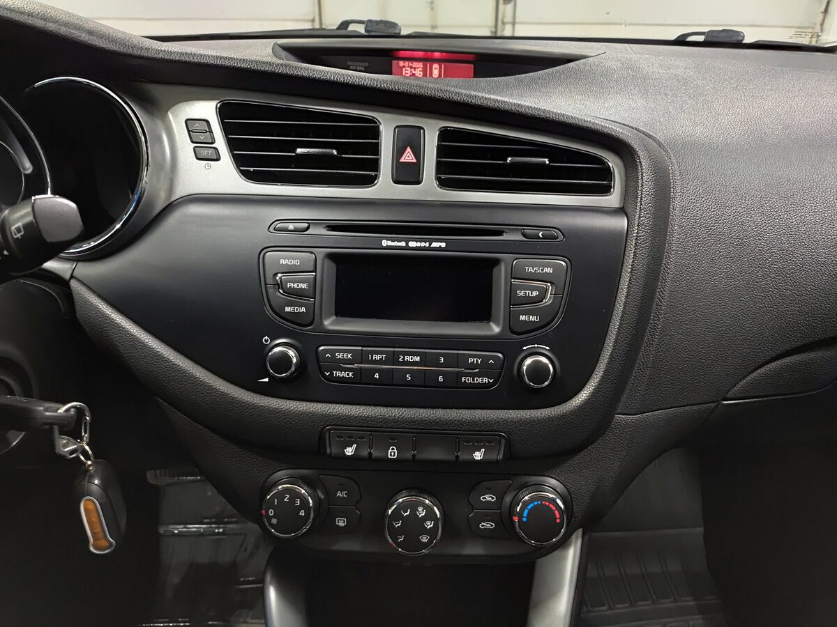 Купить Kia Ceed с пробегом. Фото: #14