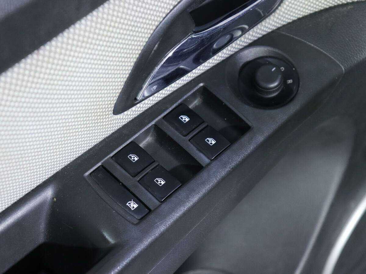 Купить Chevrolet Cruze с пробегом. Фото: #12