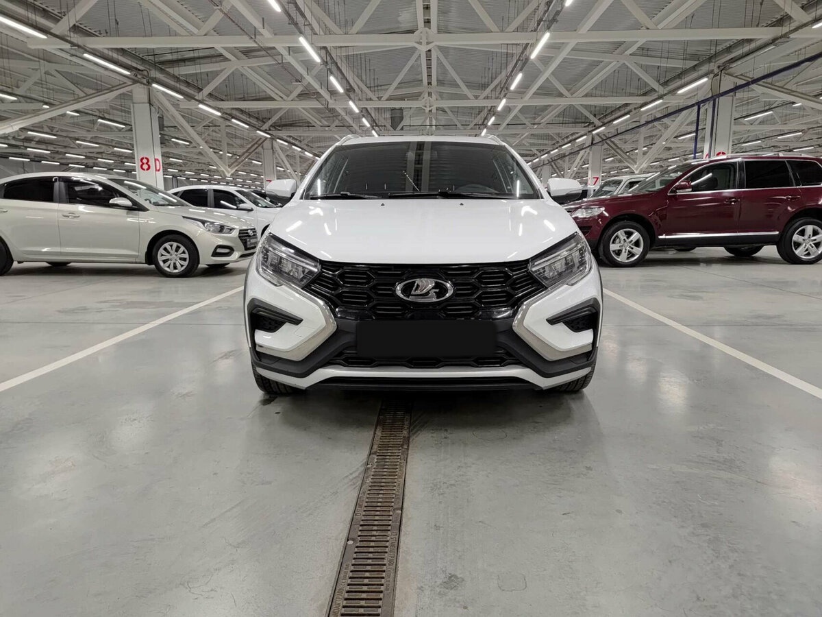 Купить Lada (ВАЗ) Vesta с пробегом. Фото: #1