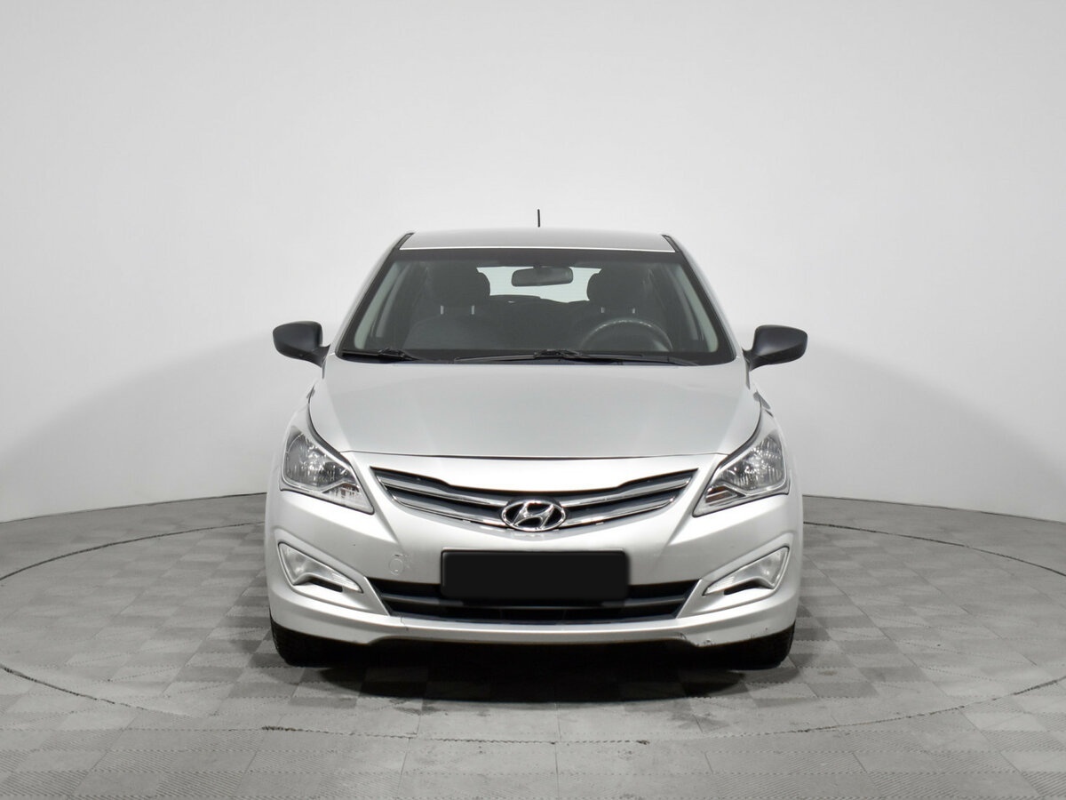 Купить Hyundai Solaris с пробегом. Фото: #1