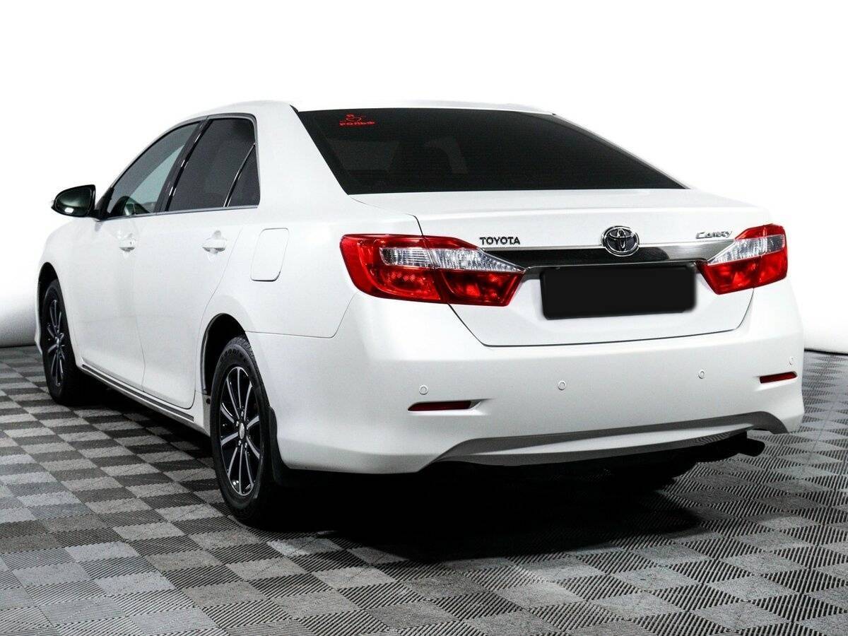 Купить Toyota Camry с пробегом. Фото: #6