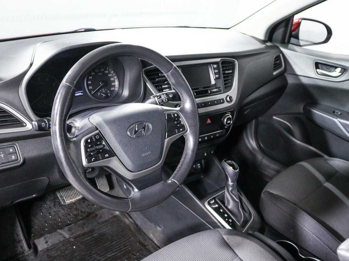 Купить Hyundai Solaris с пробегом. Фото: #10