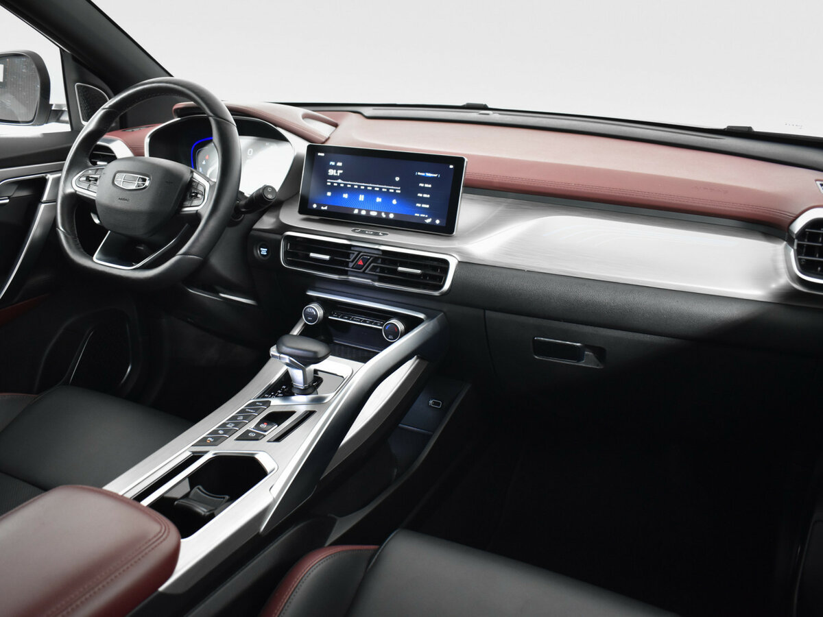 Купить Geely Coolray с пробегом. Фото: #8