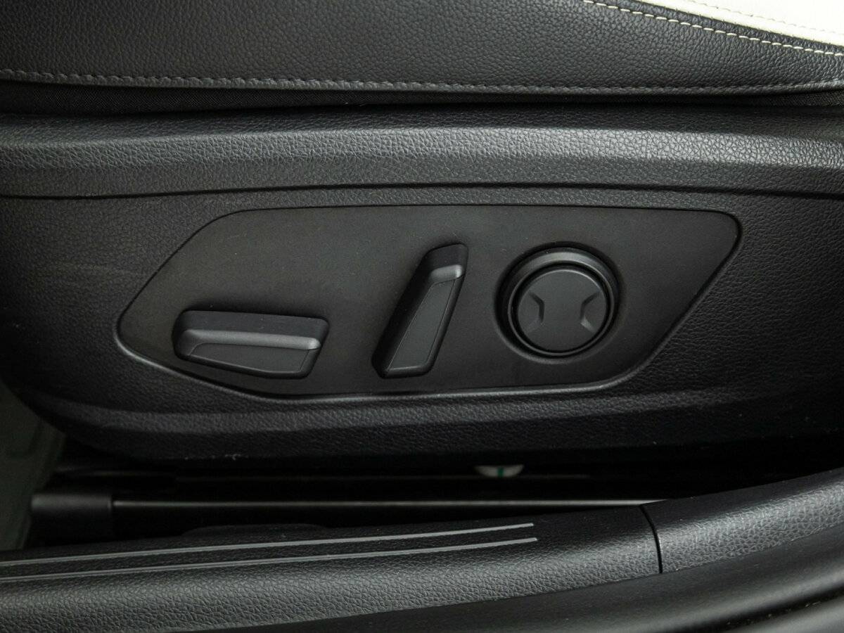 Купить Kia K5 с пробегом. Фото: #14