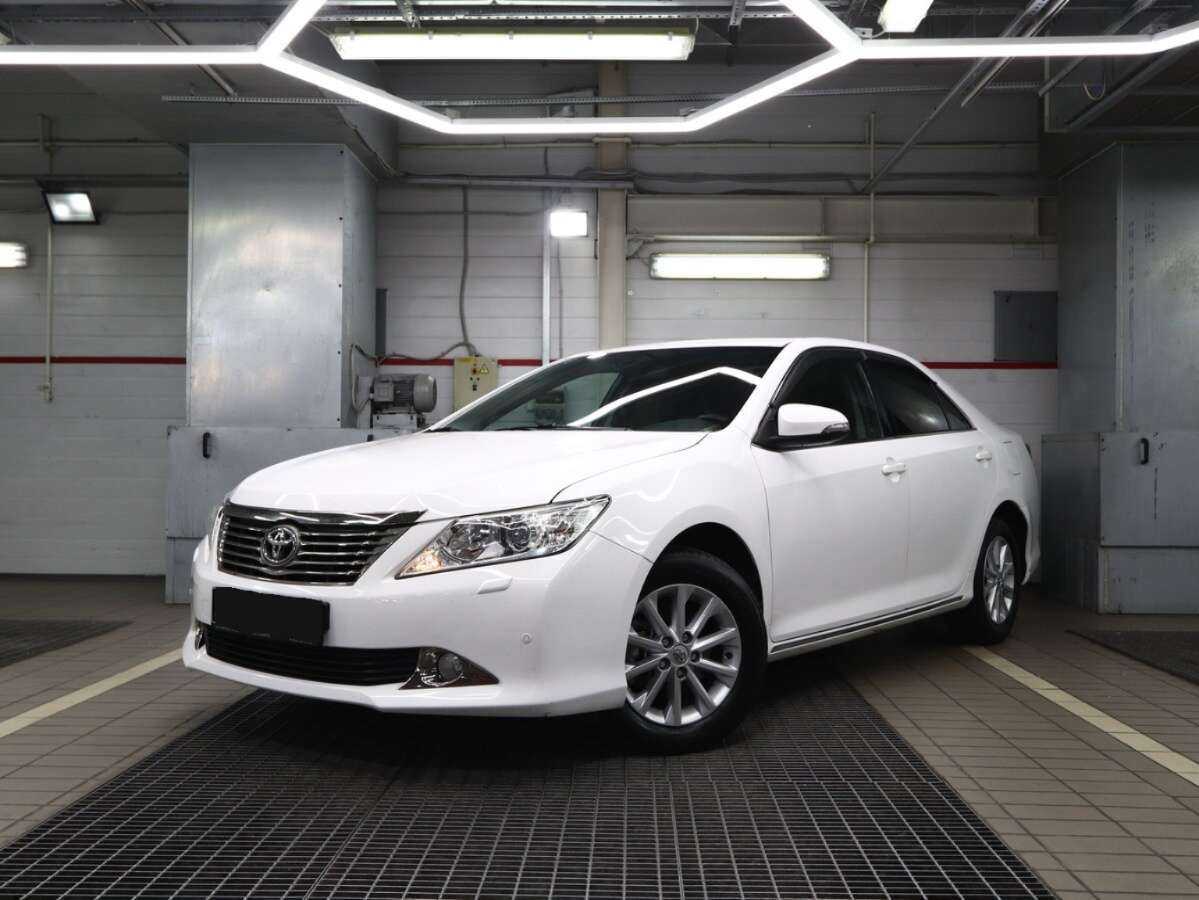 Купить Toyota Camry с пробегом. Посмотреть фото