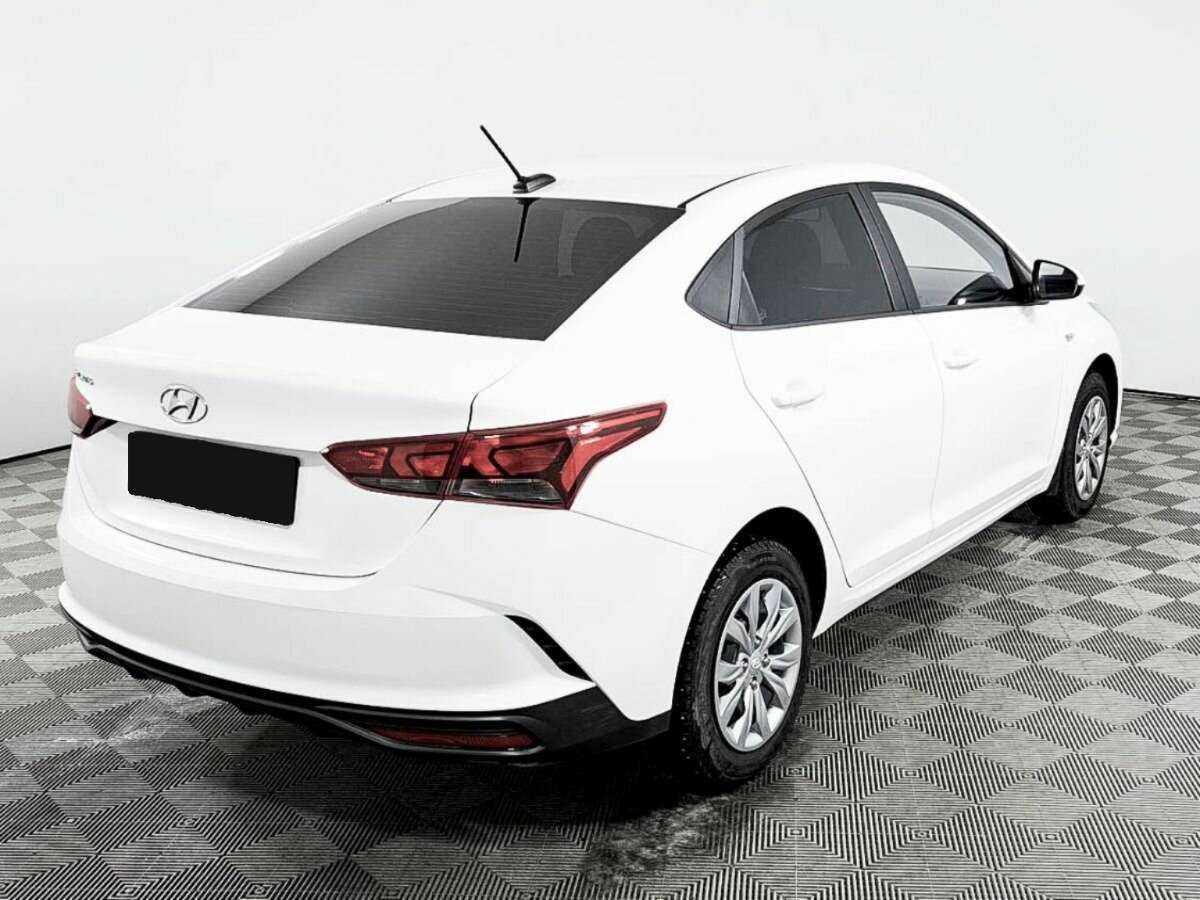 Купить Hyundai Solaris с пробегом. Фото: #4