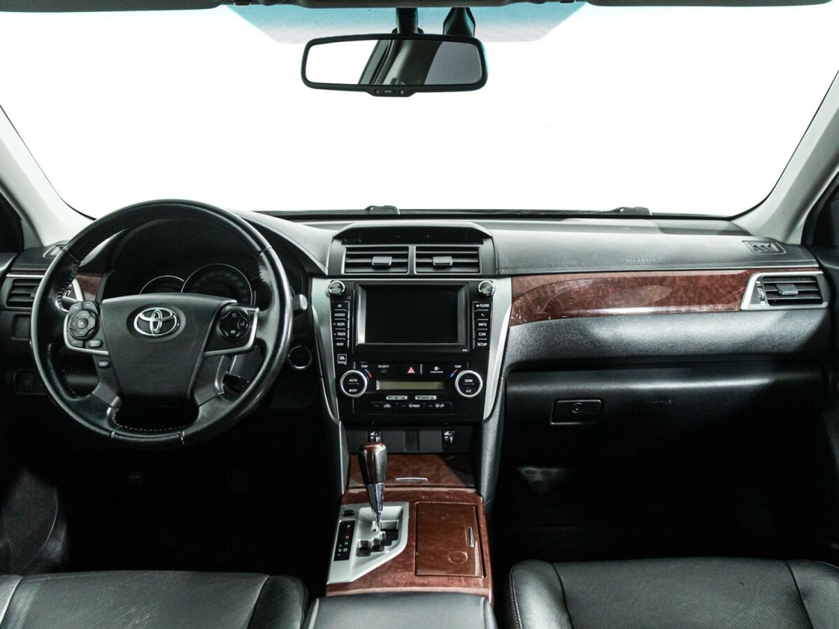 Купить Toyota Camry с пробегом. Фото: #12