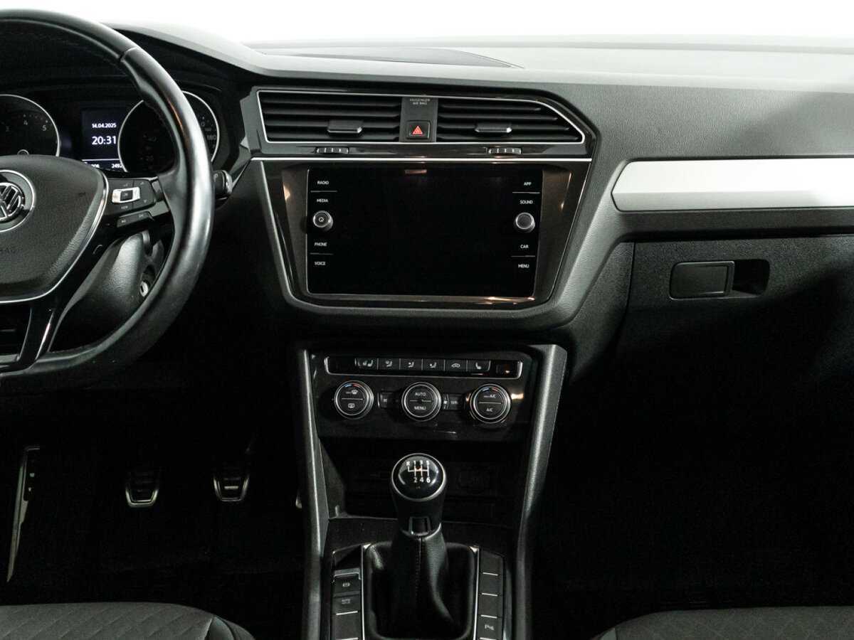 Купить Volkswagen Tiguan с пробегом. Фото: #13