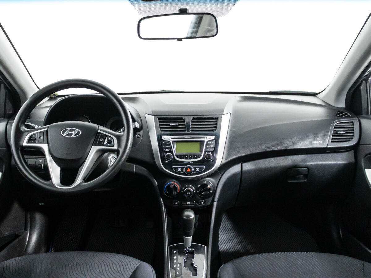 Купить Hyundai Solaris с пробегом. Фото: #12