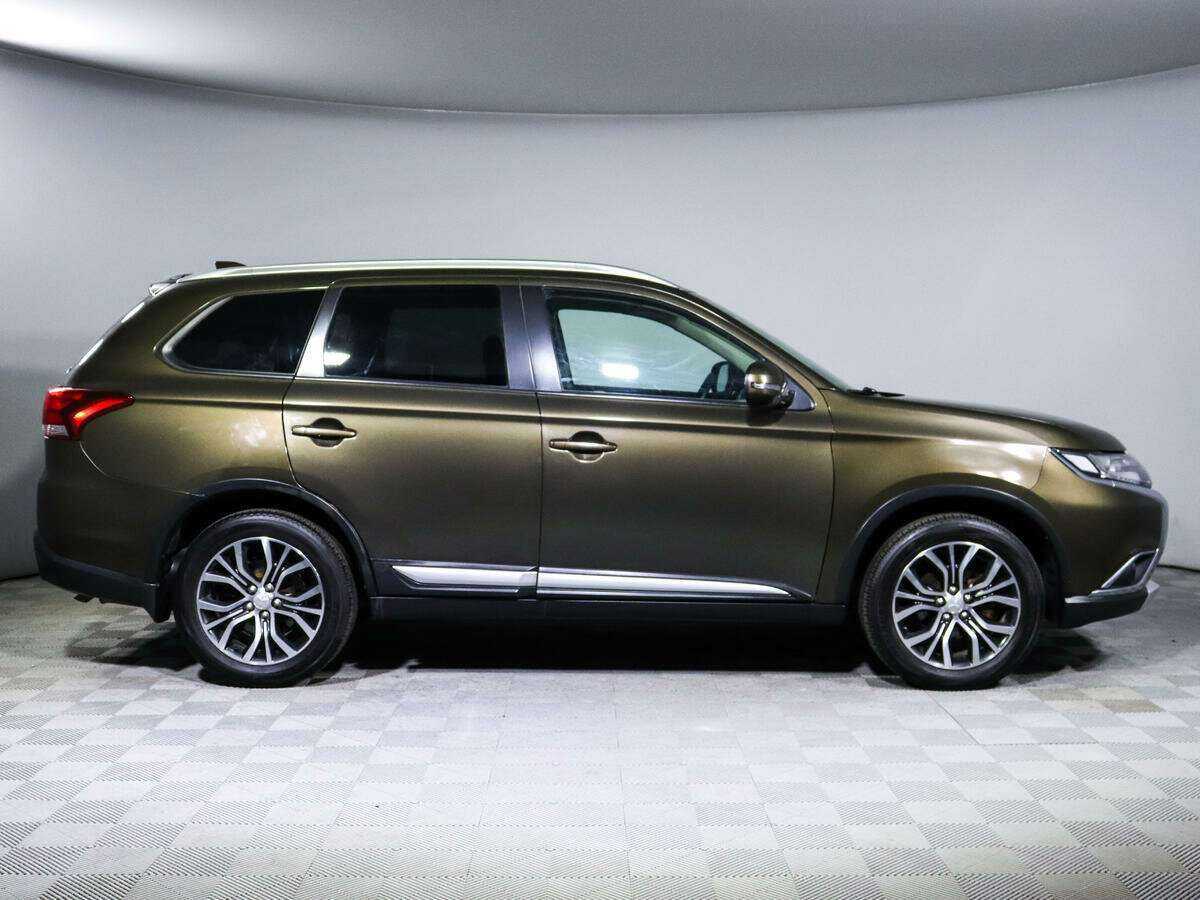 Купить Mitsubishi Outlander с пробегом. Фото: #3