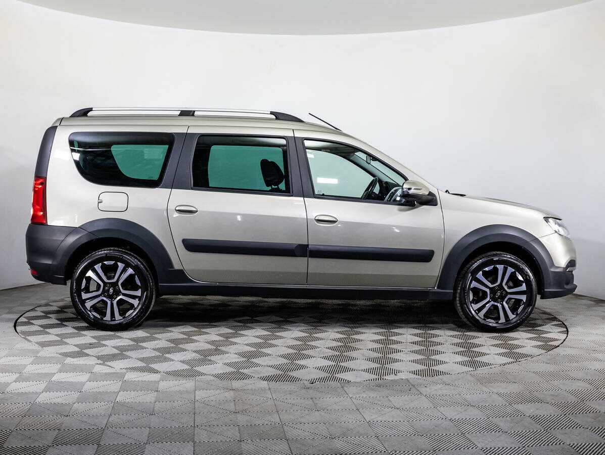 Купить Lada (ВАЗ) Largus с пробегом. Фото: #3