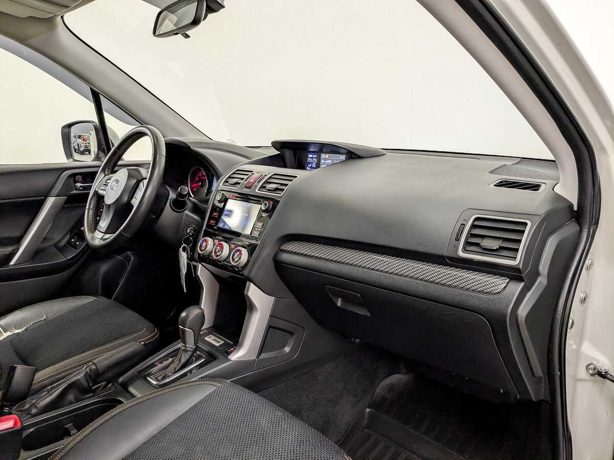 Купить Subaru Forester с пробегом. Фото: #10
