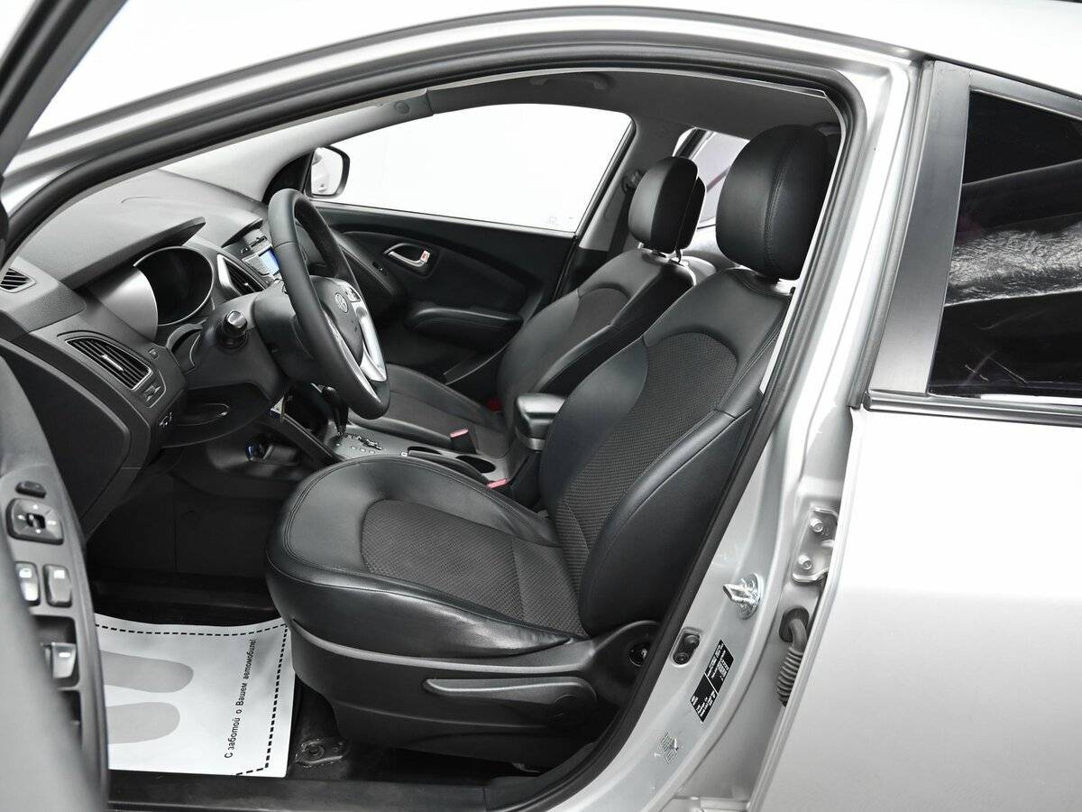 Купить Hyundai ix35 с пробегом. Фото: #6