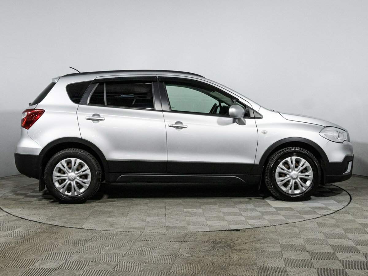 Купить Suzuki SX4 с пробегом. Фото: #3