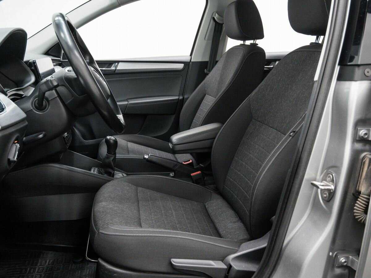 Купить Skoda Rapid с пробегом. Фото: #13