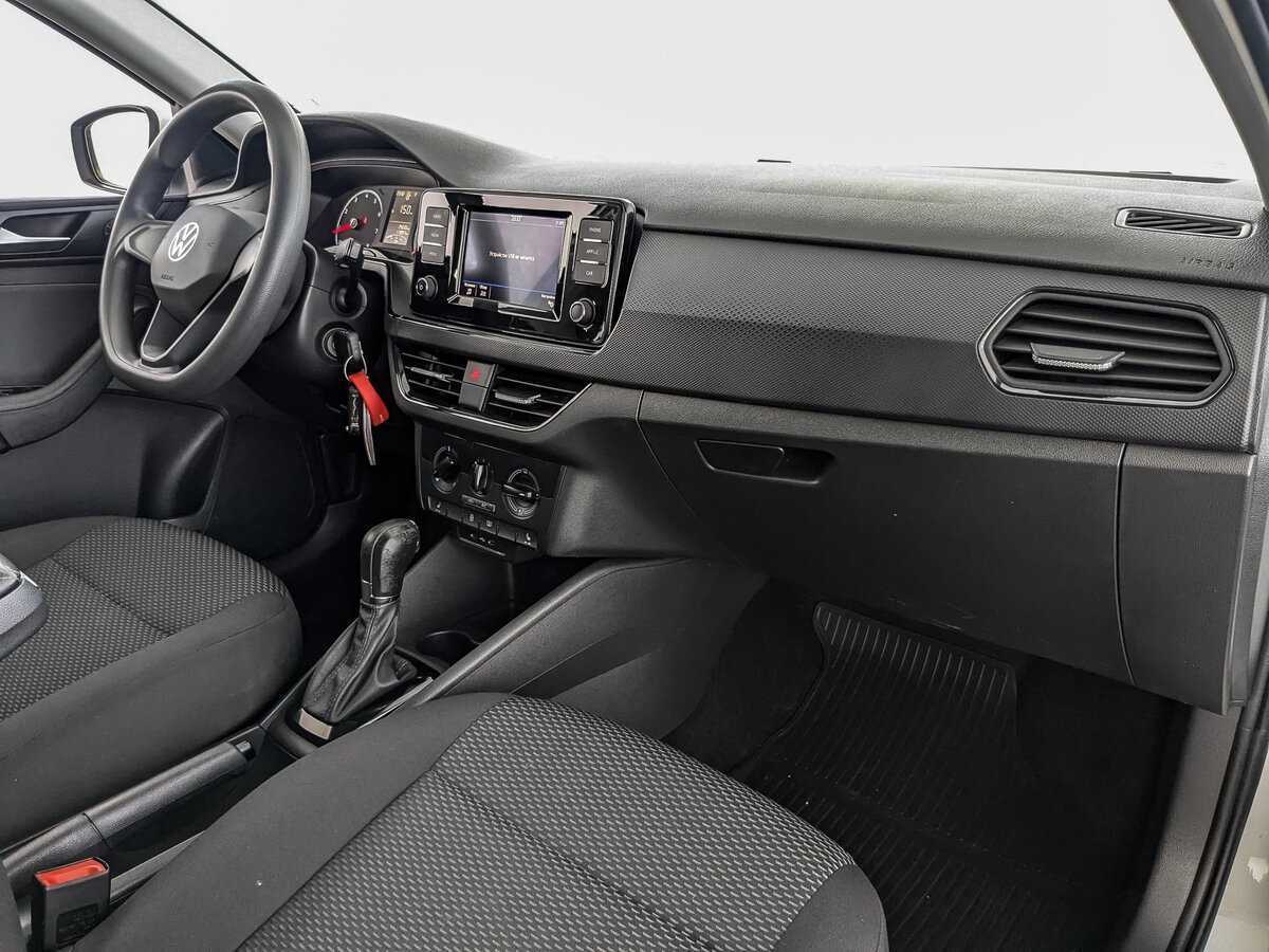 Купить Volkswagen Polo с пробегом. Фото: #8