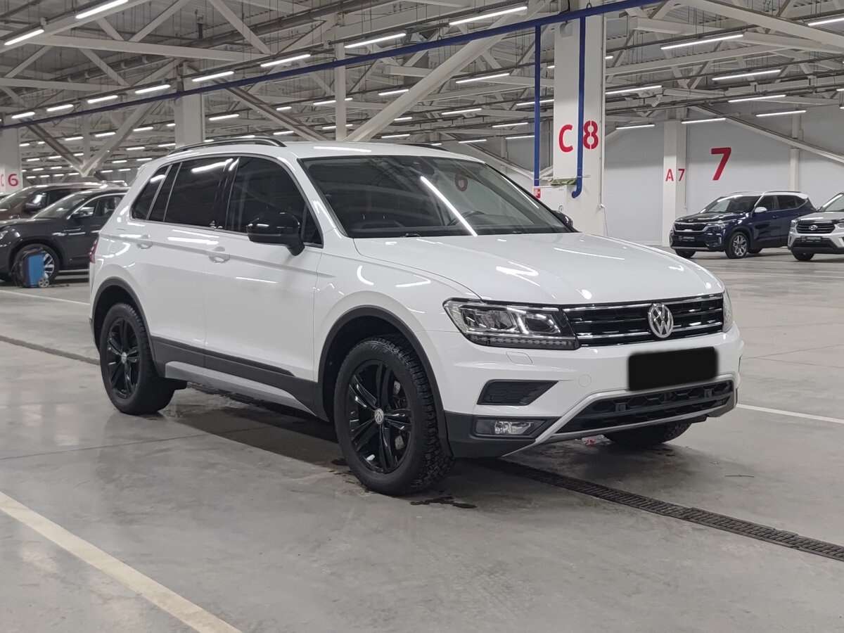 Купить Volkswagen Tiguan с пробегом. Фото: #2