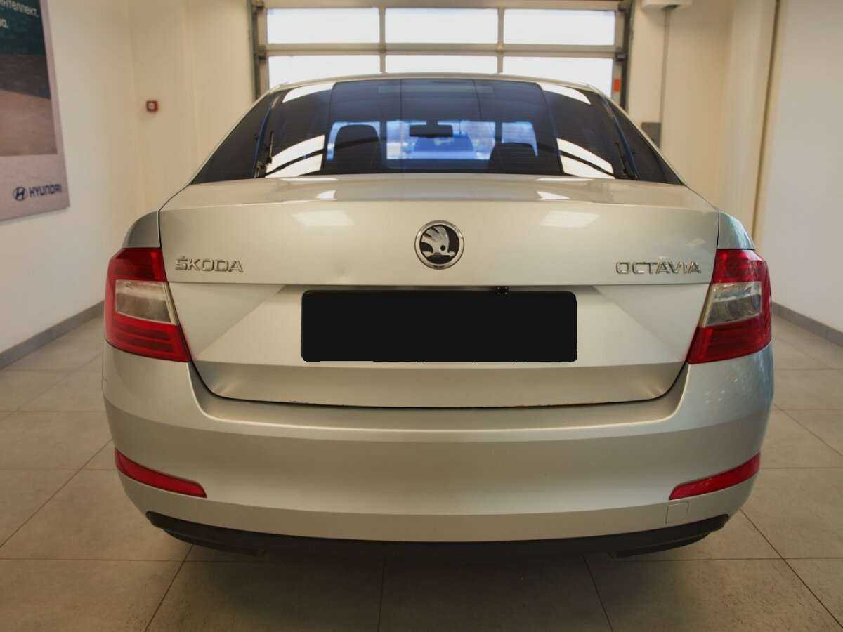 Купить Skoda Octavia с пробегом. Фото: #3