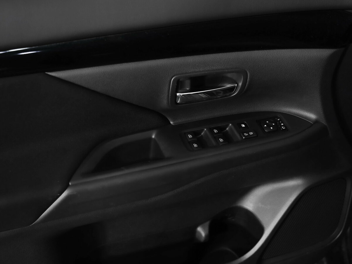 Купить Mitsubishi Outlander с пробегом. Фото: #21