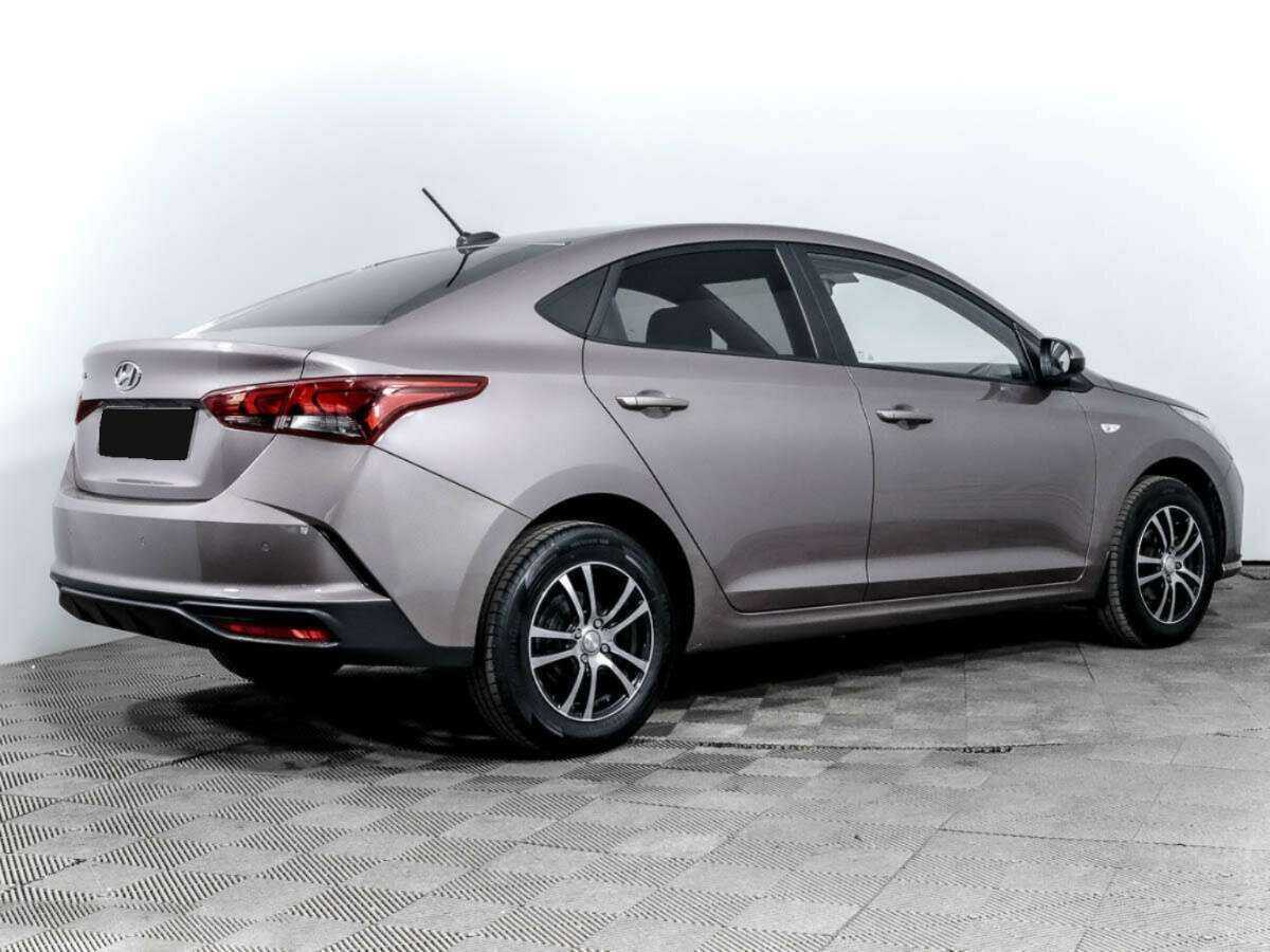 Купить Hyundai Solaris с пробегом. Фото: #3