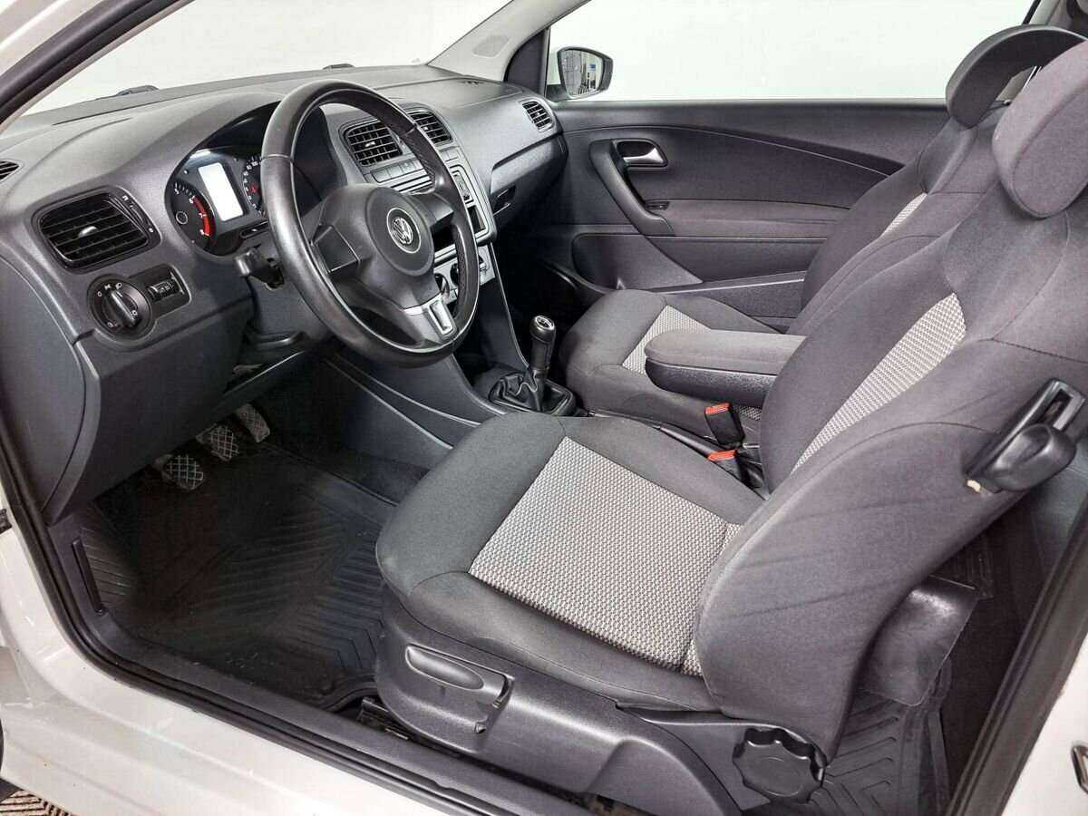Купить Volkswagen Polo с пробегом. Фото: #13