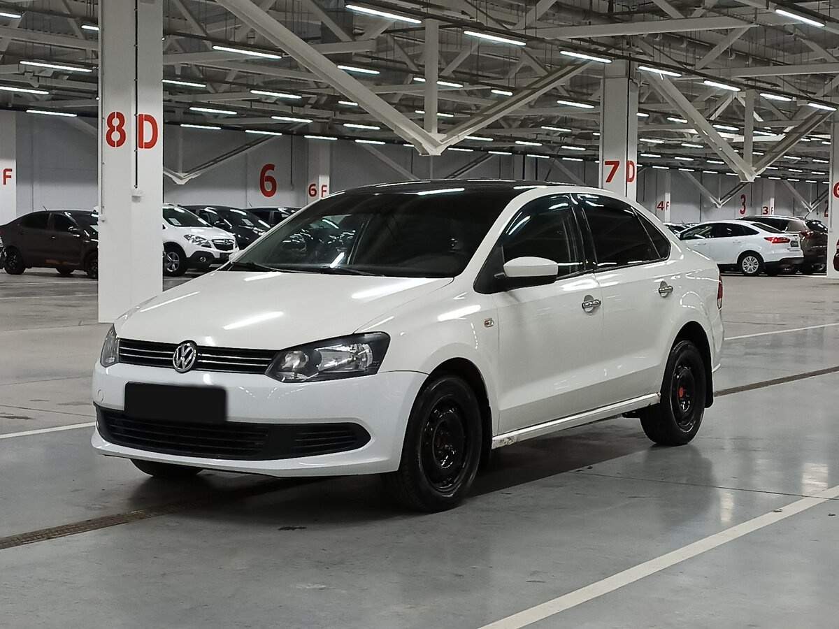 Купить Volkswagen Polo с пробегом. Посмотреть фото