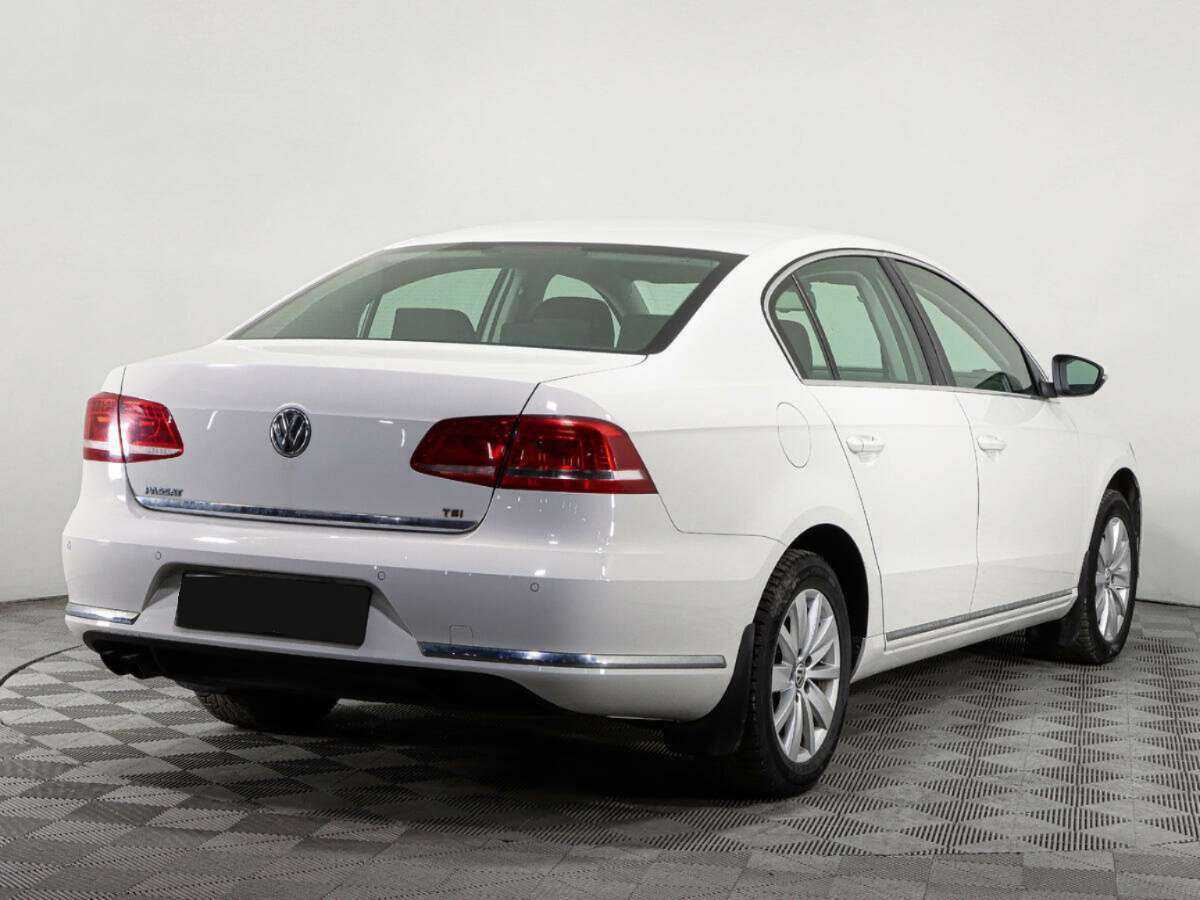 Купить Volkswagen Passat с пробегом. Фото: #4