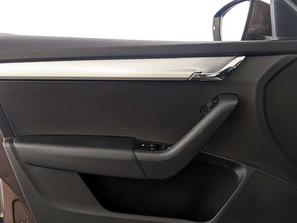 Купить Skoda Octavia с пробегом. Фото: #18