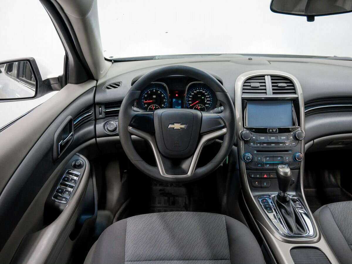 Купить Chevrolet Malibu с пробегом. Фото: #10