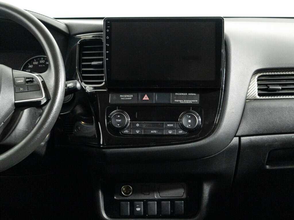 Купить Mitsubishi Outlander с пробегом. Фото: #13