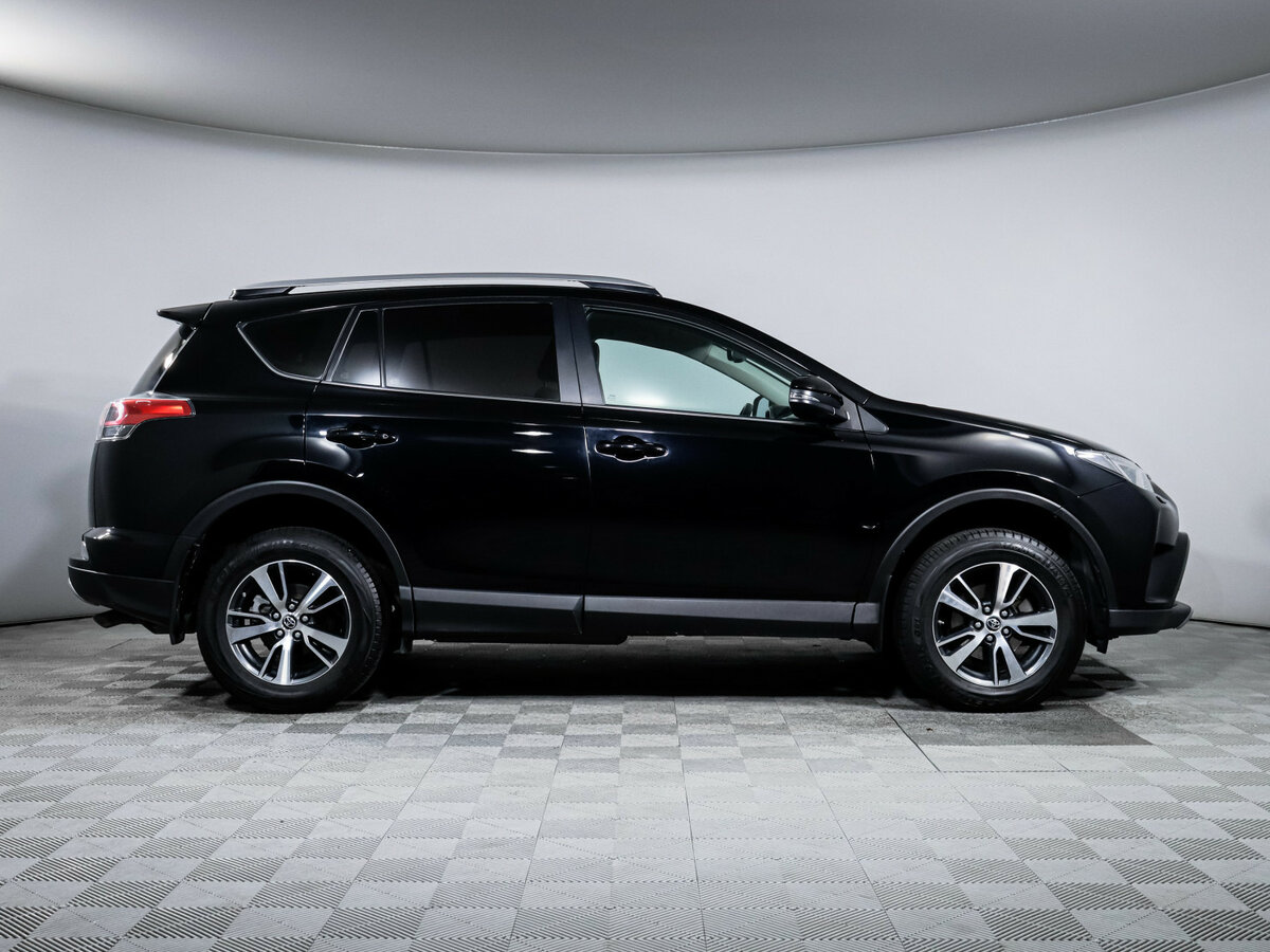 Купить Toyota RAV4 с пробегом. Фото: #3