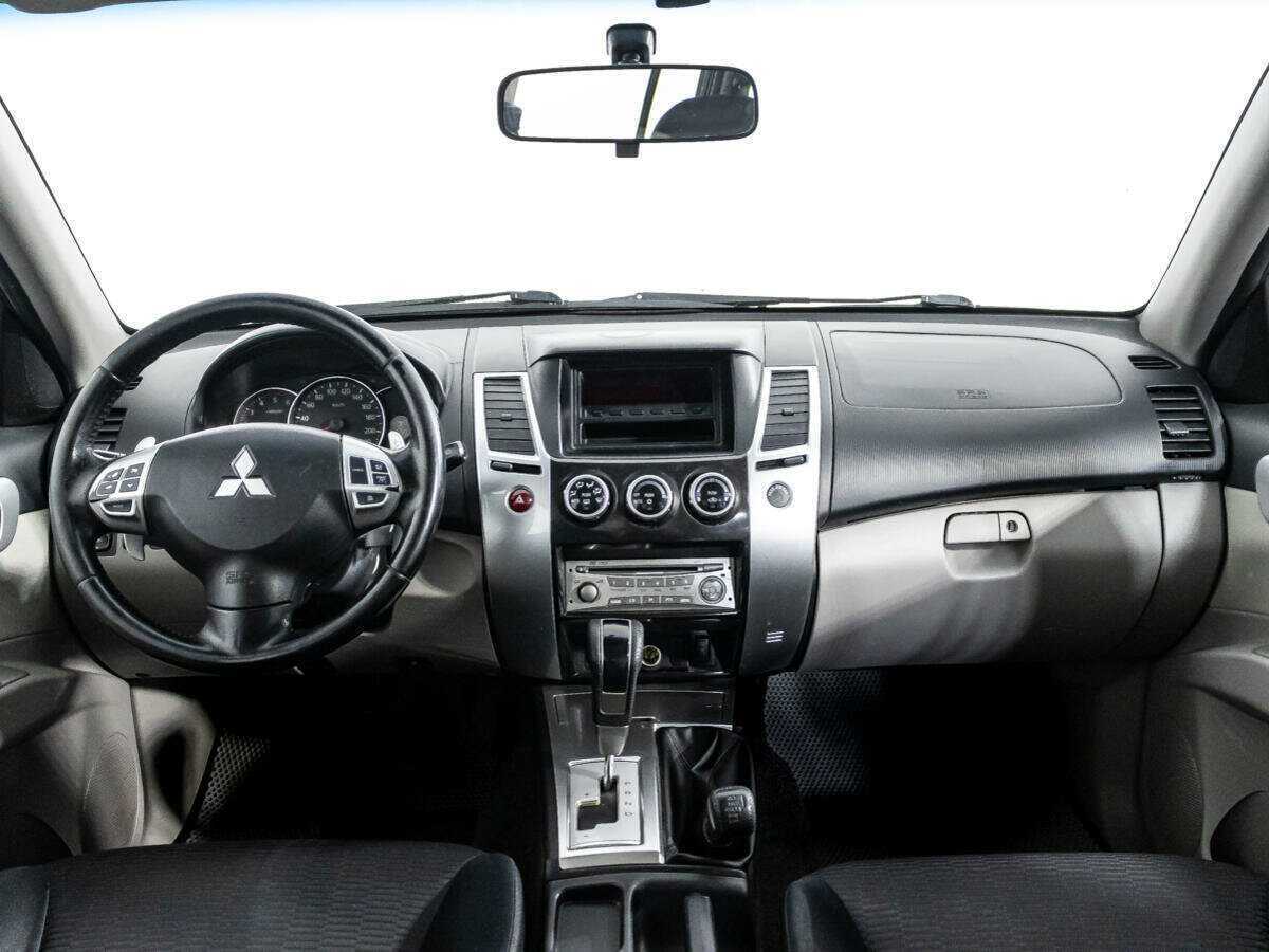 Купить Mitsubishi Pajero Sport с пробегом. Фото: #13