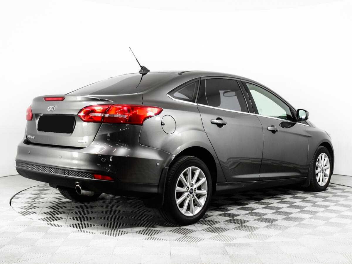 Купить Ford Focus с пробегом. Фото: #4